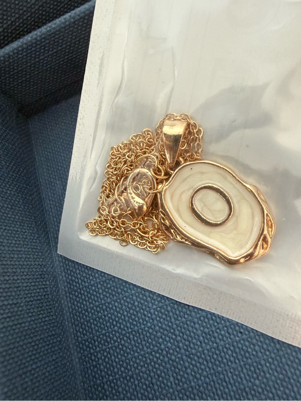 NWT *O* Gold Plated Oceanus Oyster
Shell Initial Pendant Necklace